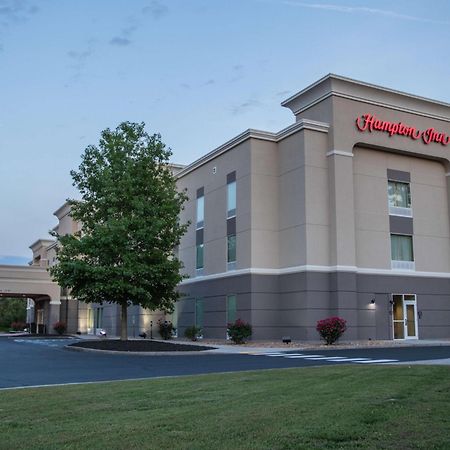 Hampton Inn Gloucester Buitenkant foto