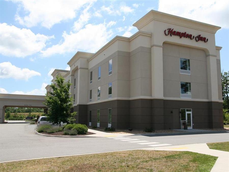 Hampton Inn Gloucester Buitenkant foto